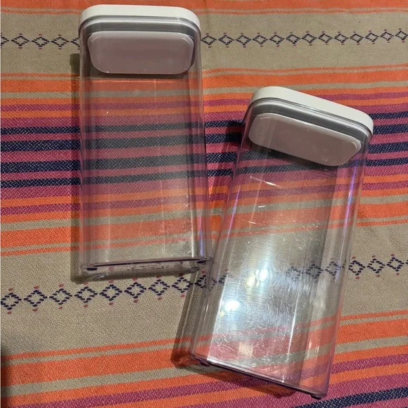 ❕EUC❕ OXO Container Set (2) - Picture 1 of 5